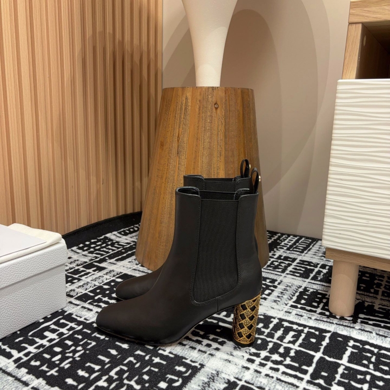 ch**an D*or boots